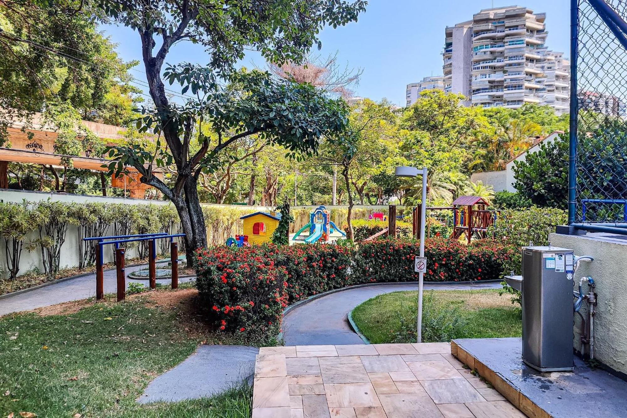 2qtos C/ Vista Mar E Piscina Na Barra|els 440/2109