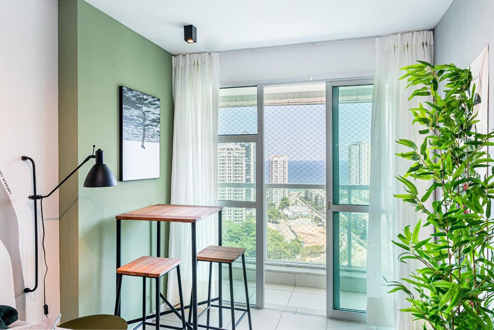 Apartamento 2qtos C/ Vista Mar E Piscina Na Barra|els 440/2109 Rio de Janeiro